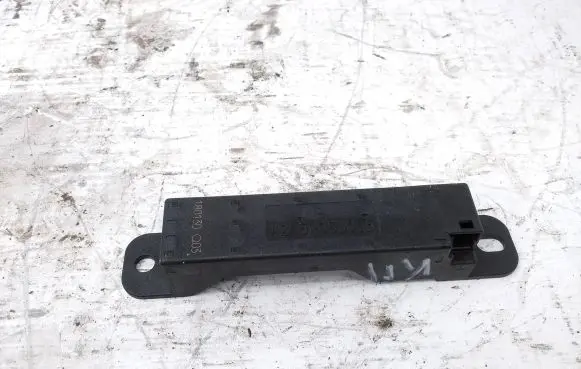 Mercedes-Benz E W238 Aerial antenna amplifier A2059053005
