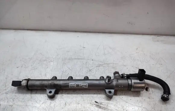 Fuel main line pipe