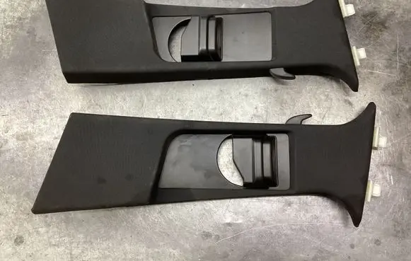 Mercedes-Benz E W212 (B) pillar trim (top) A2126900330 SP5960L A2126900030