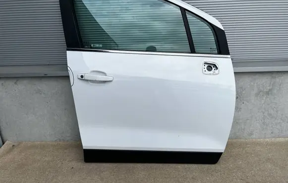Opel Mokka X Front door 