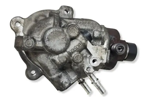 Opel Combo E Fuel injection high pressure pump 9817903080 0445010761 190911