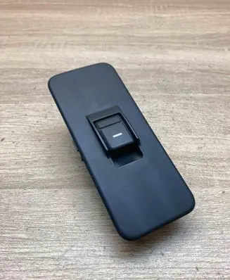 Land Rover Discovery 3 - LR3 Electric window control switch YUD501070PVJ 0710221
