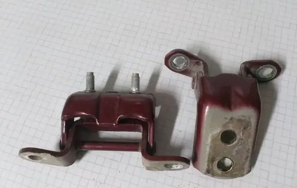 Nissan Primera Rear door hinge set 