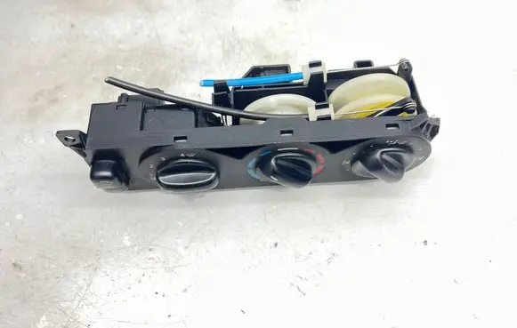 Mercedes-Benz ML W163 Climate control unit 1638300185