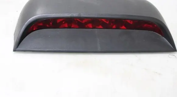 Chevrolet Aveo Third/center stoplight 