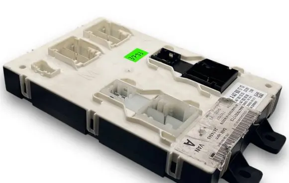 Mercedes-Benz Vito Viano W447 Central body control module S3793 A4479001713