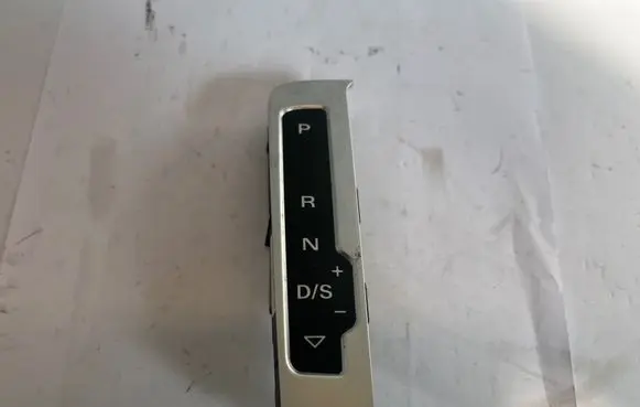 Audi A4 S4 B8 8K Gear shift selector indicator 8R1713463 60946640