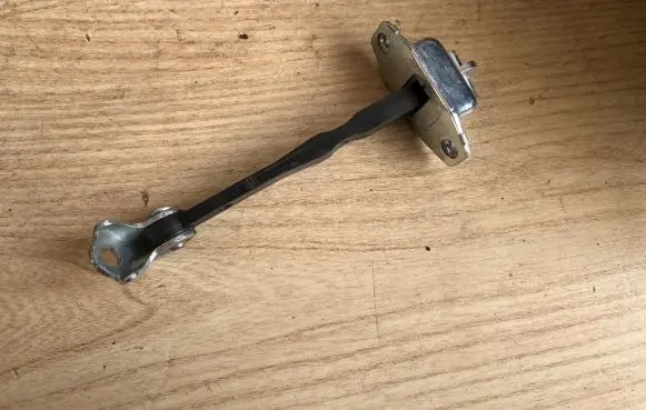 Opel Agila B Front door check strap stopper