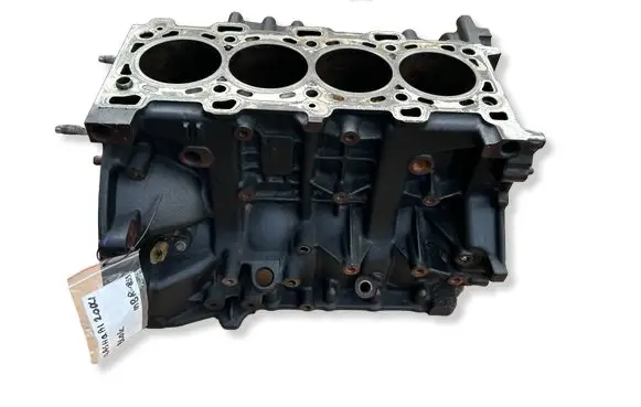 Nissan Qashqai Engine block M9RW855