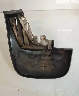 Nissan Terrano Rear mudguard 63850 7F000
