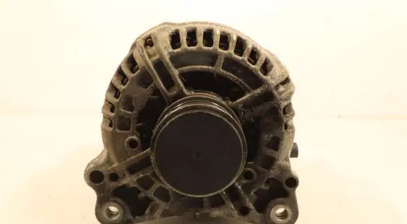 Volkswagen Polo IV 9N3 Generator/alternator 045903023AX