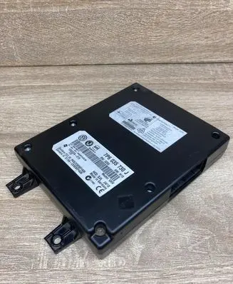 Volkswagen PASSAT B7 Bluetooth control unit module 7P6035730J