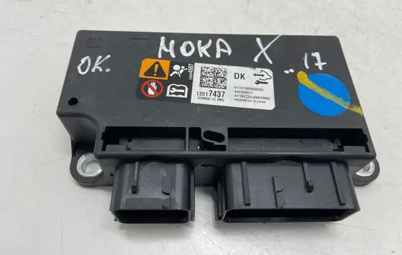 Opel Mokka X Airbag control unit/module 13517437