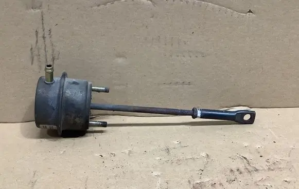 Saab 9-5 Turbo system vacuum part 43234068