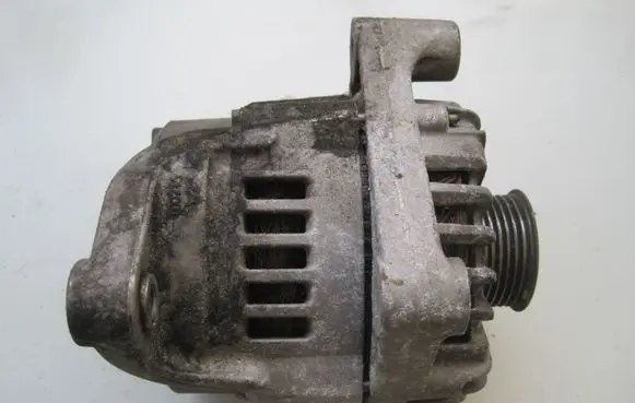 BMW 5 F10 F11 Generator/alternator 8516094