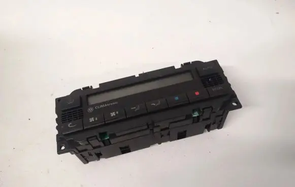 Volkswagen PASSAT B5.5 Climate control unit 3b1907044d