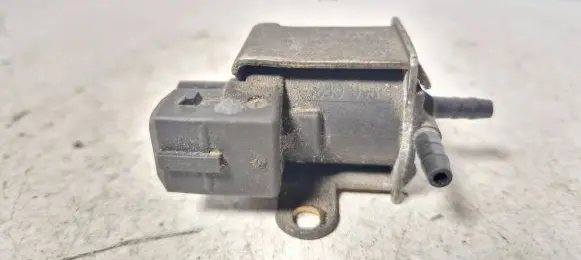 Volkswagen Golf IV Turbo solenoid valve 026906283h