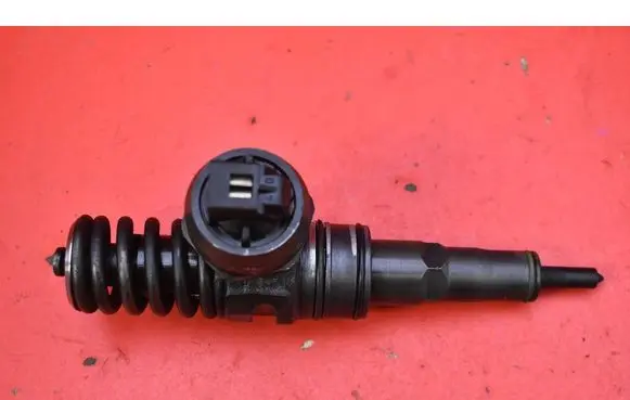 Fuel injector