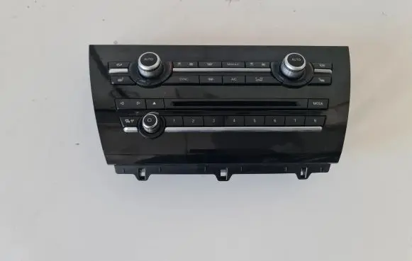 BMW X6 F16 Climate control unit 6831942