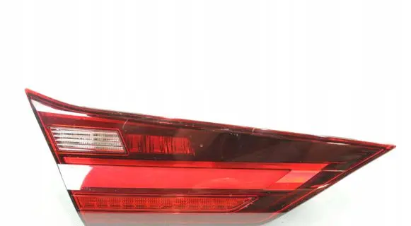 BMW 1 F40 Tailgate rear/tail lights