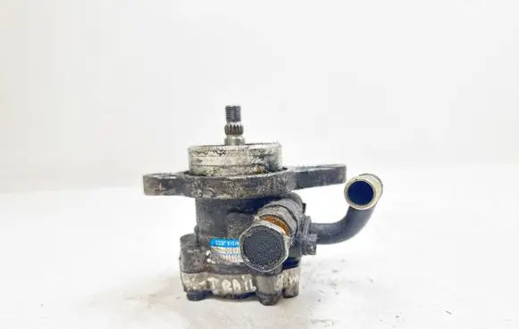 Nissan X-Trail T30 Power steering pump 8H800 3902111