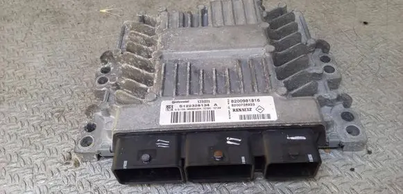 Renault Laguna III Engine control unit/module 8200981816 8200726923