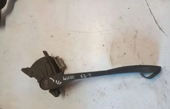 Volvo S80 Accelerator throttle pedal 30636003 6PV00853700