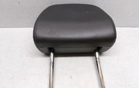 Opel Vectra C Front seat headrest 