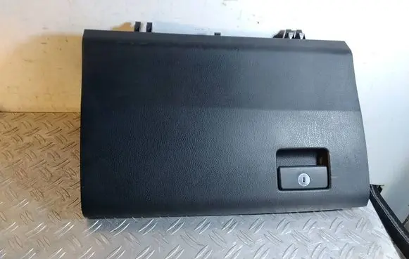 Toyota RAV 4 (XA40) Glove box 5555042120