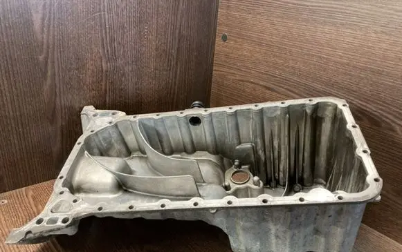 Mercedes-Benz Vito Viano W639 Oil sump 6460142502