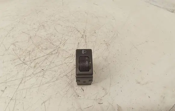 Nissan Qashqai Headlight level height control switch 25190JD00B