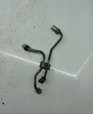 Fuel injector supply line/pipe