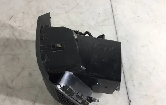Peugeot Boxer Dash center air vent grill LS385800