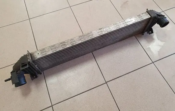 Ford Focus Intercooler radiator BV619L440AD