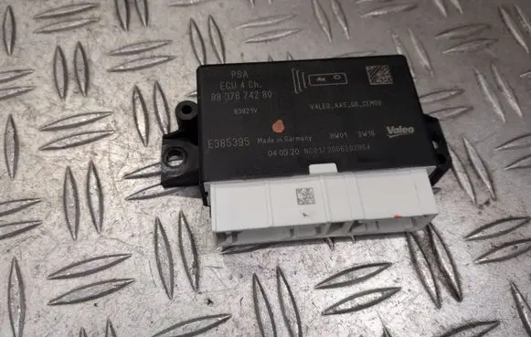 Peugeot 2008 II Parking PDC control unit/module 9837674280 F385395