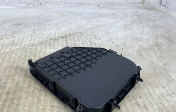 BMW 5 F10 F11 Fuse box cover 7555152 58650910