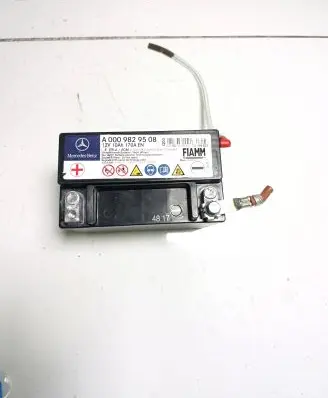 Mercedes-Benz V Class W447 Car battery A0009829508