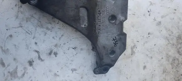Volkswagen PASSAT B7 Engine mounting bracket 03L199207