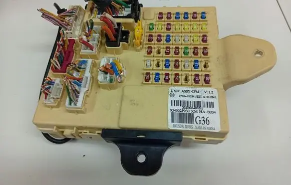 KIA Sorento Fuse box set 97RA012341
