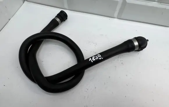 BMW 5 E60 E61 Engine coolant pipe/hose 7796273