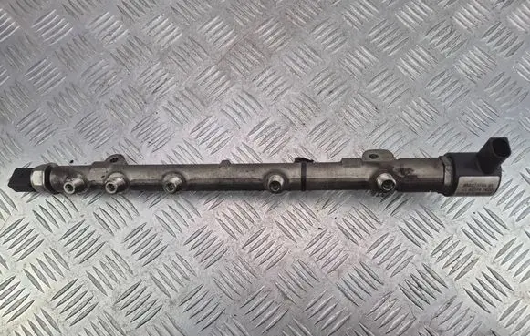 Fuel main line pipe