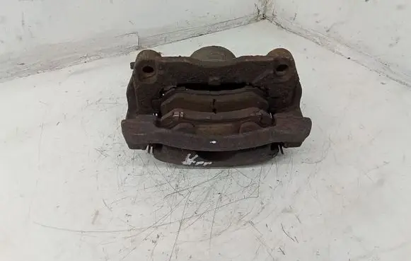 Nissan Qashqai Front brake caliper