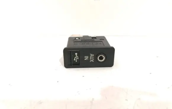 BMW 5 GT F07 USB socket connector 9129651