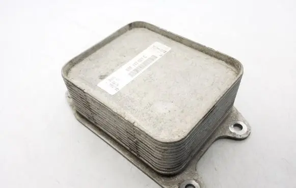 Engine oil radiator