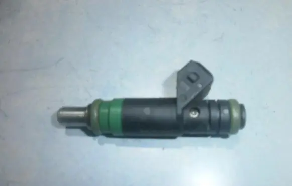 Ford Focus Fuel injector 98mfbb