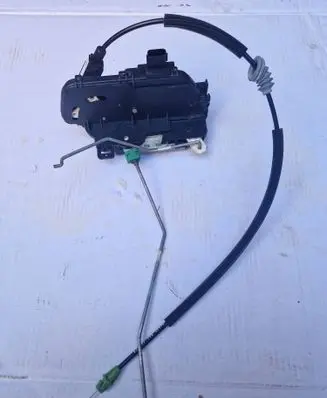 Ford Explorer V Front door lock BB5A7821813AE