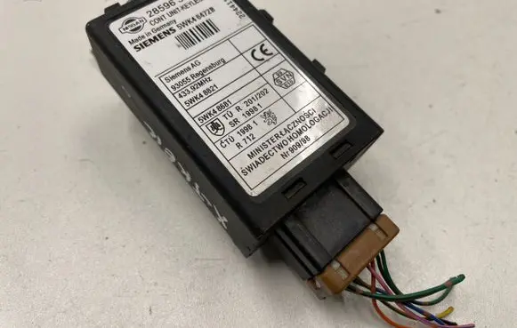 Nissan X-Trail T31 Door central lock control unit/module 285963Y50 5WK48821 5WK48681
