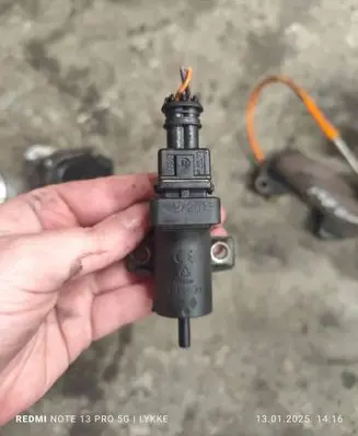 Nissan Qashqai Turbo solenoid valve 8200762162