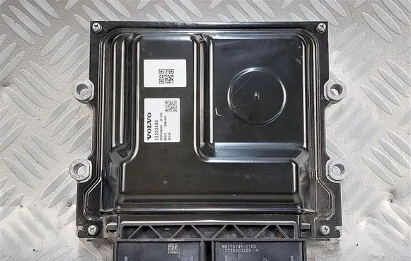 Volvo XC40 Engine control unit/module ECU 32203480
