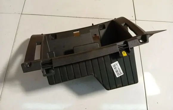Opel Corsa D Glove box 13205097